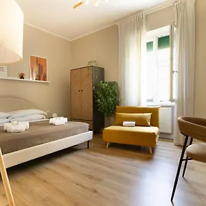 Aureum Convivium Guest house