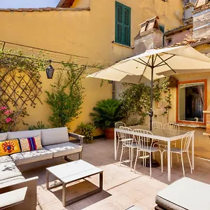 Principessa Trevi Apartment